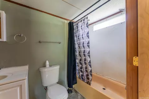 Bath - 538 Pleasant Run Rd, Mammoth Spring, AR 72554 photo 1 of 5
