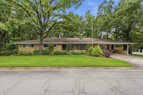 7511 L St, Little Rock, AR 72207