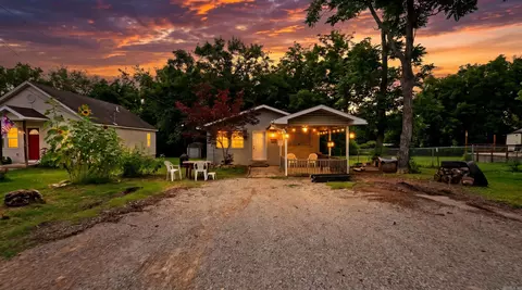 800 Waverly Rd, Mountain Home, AR 72653