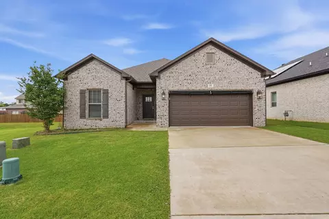 120 Lydia Dr, Maumelle, AR 72113