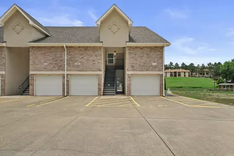 532 Grand Point Dr #B2, Hot Springs, AR 71901