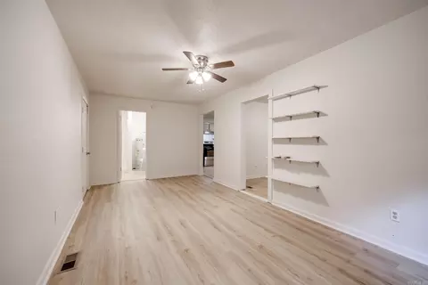 Living - 6823 Foxfire Dr, Benton, AR 72019 photo 6 of 7