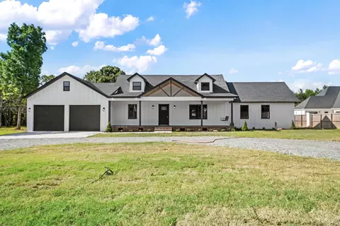 264 Smith Rd, Searcy, AR 72143