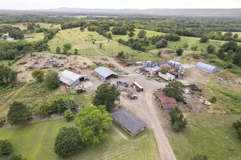 View/Area - 815 Old County Rd N, Plainview, AR 72857 photo 2 of 7