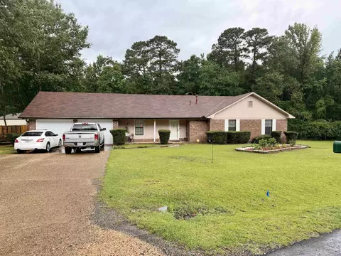 51 Sassafras, Magnolia, AR 71753