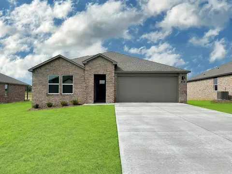 502 Cherry St, Beebe, AR 72012