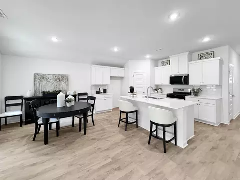 Kitchen - 502 Cherry St, Beebe, AR 72012 photo 5 of 5