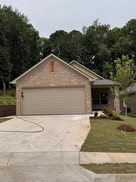 13401 Teton Dr, Little Rock, AR 72211