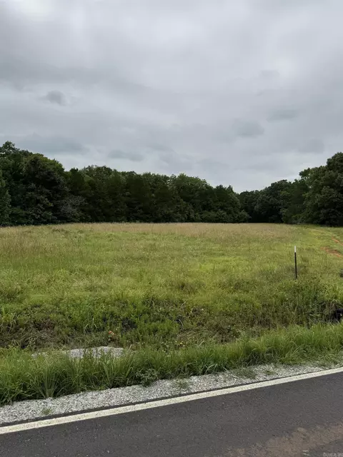 1092 Georgia Ridge Rd, Searcy, AR 72143