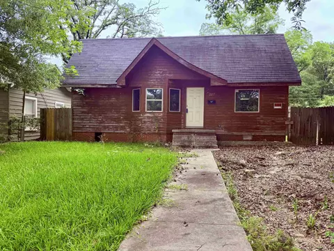 2217 Valmar St, Little Rock, AR 72204