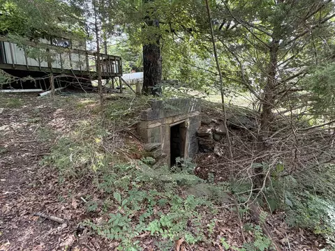 Exterior - 1300 Hc 33, Compton, AR 72624 photo 8 of 14