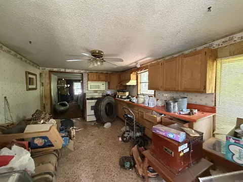 Kitchen - 1300 Hc 33, Compton, AR 72624 photo 1 of 1