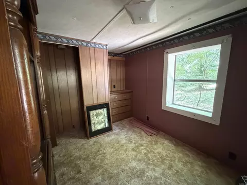 Bedroom - 1300 Hc 33, Compton, AR 72624 photo 1 of 3