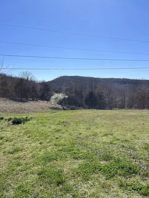 564 Rattlesnake Dr, Marshall, AR 72650
