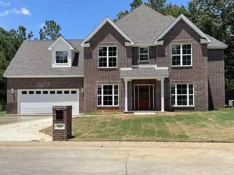 3502 Burdyshaw Dr, Jonesboro, AR 72401