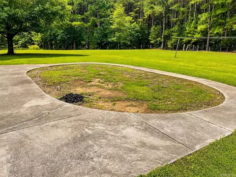 Exterior - 1008 Quitman Rd, Quitman, AR 72131 photo 2 of 4