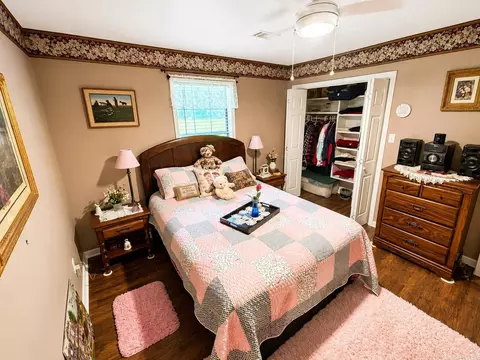 Bedroom - 1008 Quitman Rd, Quitman, AR 72131 photo 2 of 4