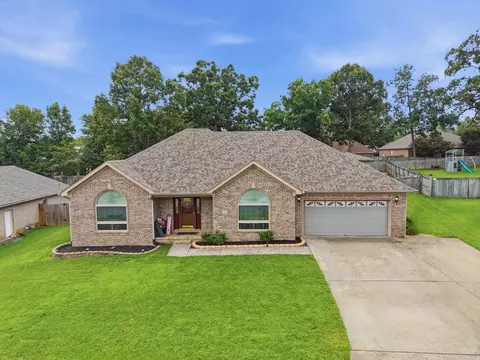 152 Carnelian Dr, Sherwood, AR 72120