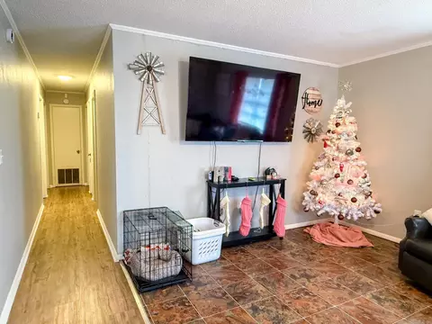 Entry Way - 481 Poplar St, Clinton, AR 72031 photo 1 of 1