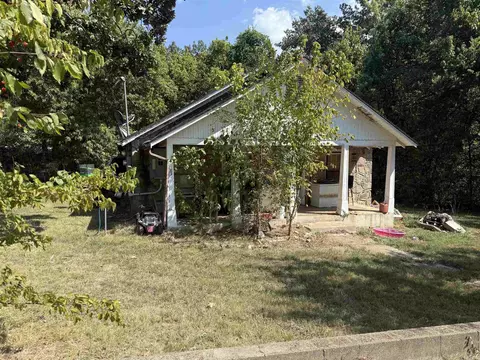 300 Center Street Sts, Marshall, AR 72650