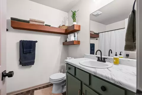 Bath - 31 Summer Wind Rd, Conway, AR 72032 photo 1 of 3