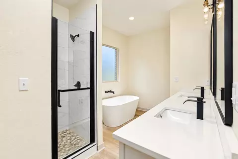 Bath - 357 Regal Oaks, White Hall, AR 71602 photo 1 of 4
