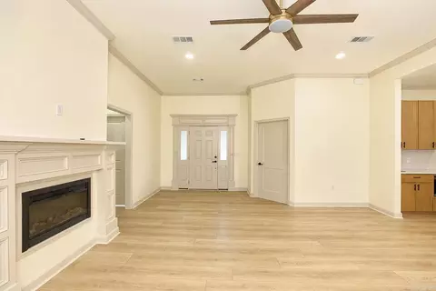 Living - 357 Regal Oaks, White Hall, AR 71602 photo 2 of 3