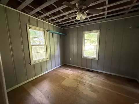 Bedroom - 852 Circle Dr, Piggott, AR 72454 photo 4 of 11