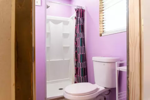 Bath - 904 W College, Beebe, AR 72012 photo 3 of 5