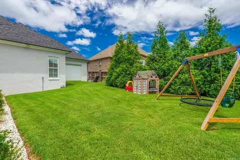 Exterior - 1510 Winterbrook Dr, Conway, AR 72034 photo 8 of 12