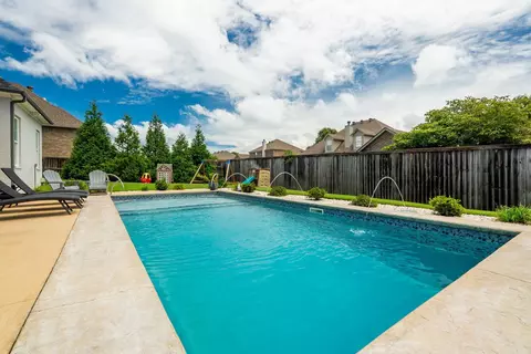 Exterior - 1510 Winterbrook Dr, Conway, AR 72034 photo 10 of 12