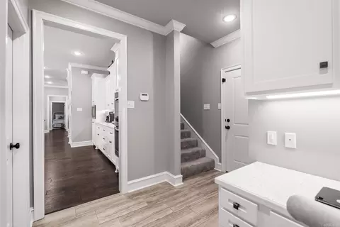 Entry Way - 1510 Winterbrook Dr, Conway, AR 72034 photo 4 of 6