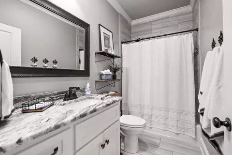 Bath - 1510 Winterbrook Dr, Conway, AR 72034 photo 1 of 3