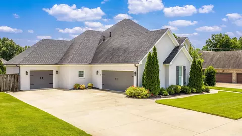 Exterior - 1510 Winterbrook Dr, Conway, AR 72034 photo 2 of 12