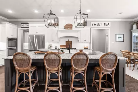 Kitchen - 1510 Winterbrook Dr, Conway, AR 72034 photo 2 of 7