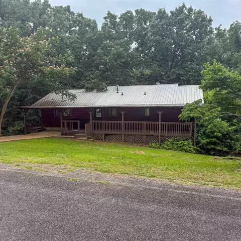 230 Riverview Dr, Fairfield Bay, AR 72088