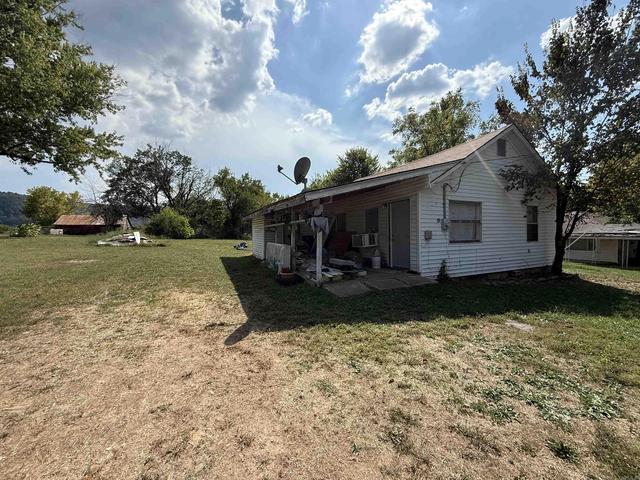 111 S Spring Street St, Marshall, AR 72650
