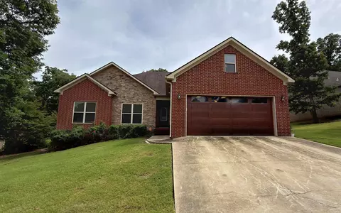 4 Valley View Rd, Batesville, AR 72501