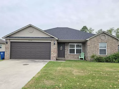 12100 Firethorn Dr, North Little Rock, AR 72117