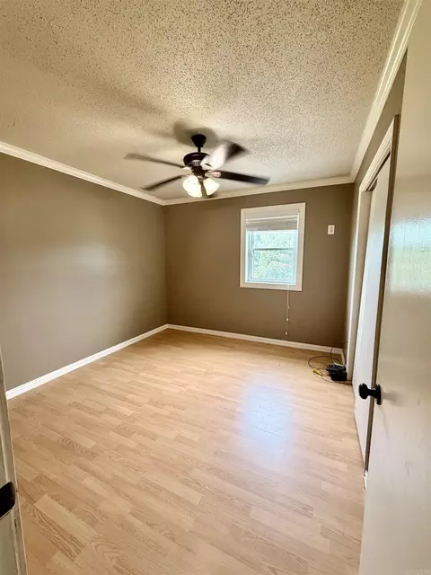 Bedroom - 1861 Ferguson Ln, Lonoke, AR 72086 photo 2 of 5