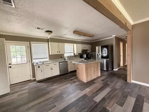 Kitchen - 1861 Ferguson Ln, Lonoke, AR 72086 photo 7 of 7