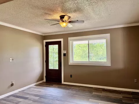 Living - 1861 Ferguson Ln, Lonoke, AR 72086 photo 1 of 4