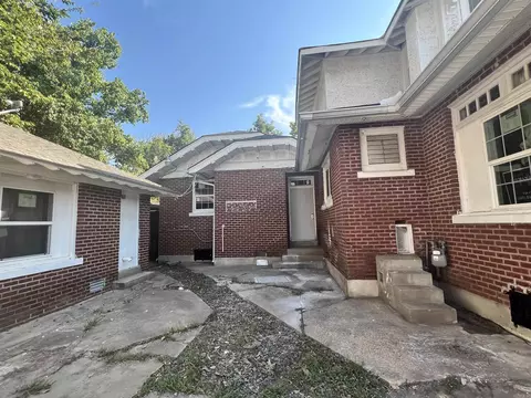 Exterior - 2501 S Cherry St, Pine Bluff, AR 71601 photo 11 of 11