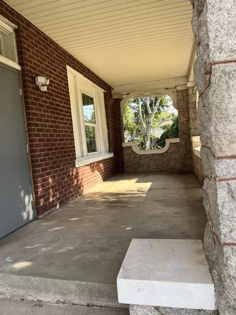 Exterior - 2501 S Cherry St, Pine Bluff, AR 71601 photo 9 of 11