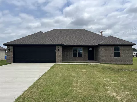 808 Dwight St, Trumann, AR 72472