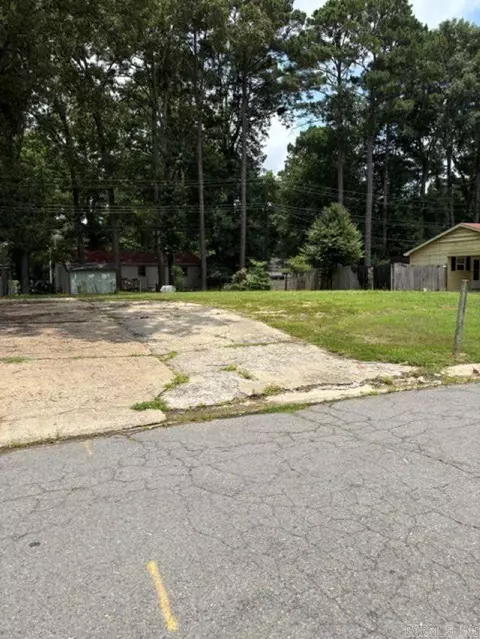 3808 Arapaho Trl, Little Rock, AR 72209