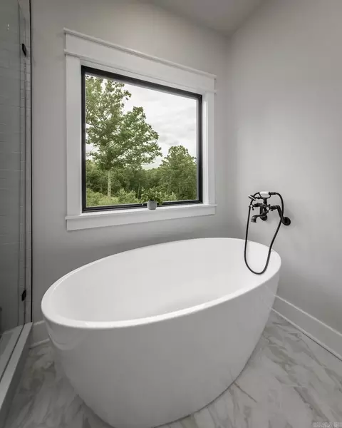 Bath - 79 Hawks Cir, Edgemont, AR 72044 photo 5 of 7