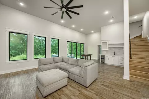 Living - 79 Hawks Cir, Edgemont, AR 72044 photo 4 of 4