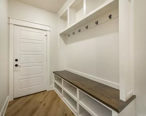 Entry Way - 79 Hawks Cir, Edgemont, AR 72044 photo 2 of 2
