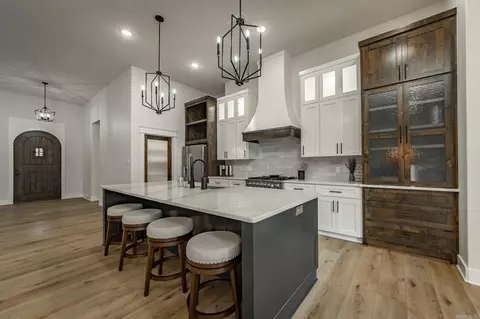 Kitchen - 79 Hawks Cir, Edgemont, AR 72044 photo 3 of 4